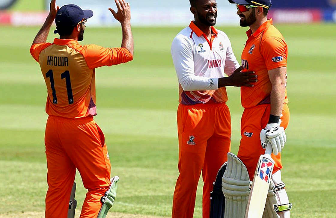 খালি ঘরের ফাইল আর চব্বিশ ম্যাচের স্বীকারোক্তি: ক্রিকেট বিশ্লেষণে লেজার আগে, রায় পরে