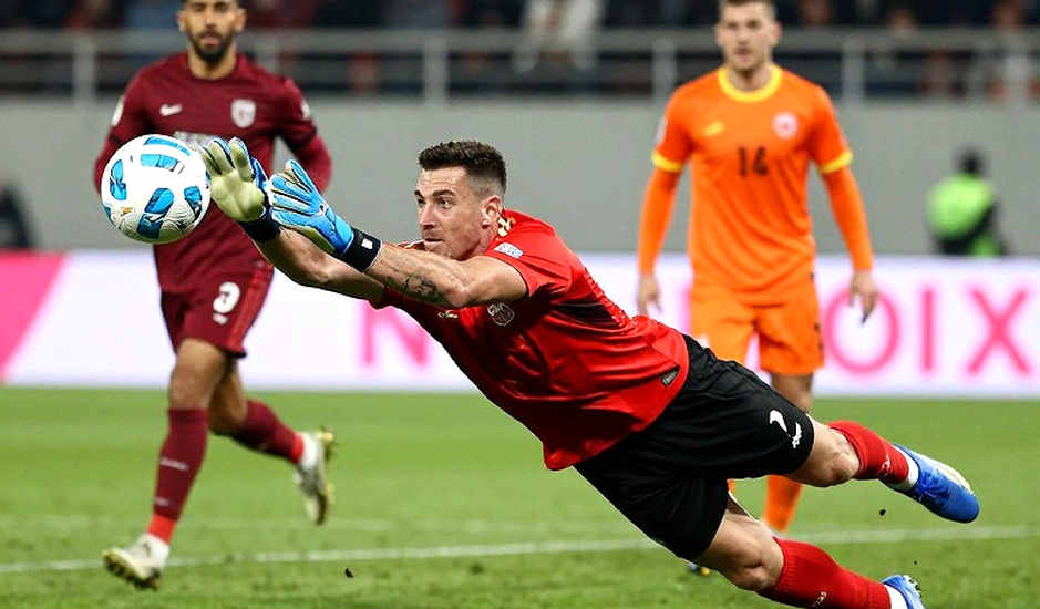 Three Setbacks, One Ledger: Alassane Pléa's Knee and PSV's Quiet Arithmetic Three Setbacks, One Ledger: Alassane Pléa's Knee and PSV's Quiet Arithmetic