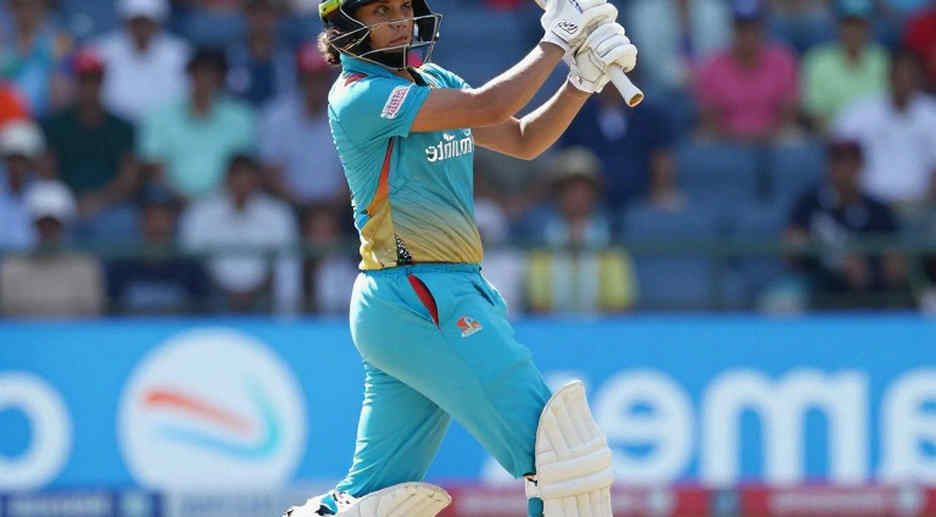 ষোড়শ ওভারের খতিয়ান: টুর্নামেন্টের শেষ পাঁচ ওভার আসলে কে জেতে, আর কেন