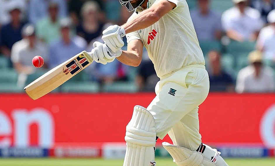 The 80th Over at Kingsmead: Hazlewood's Six, and the 214 Runs That Lie The 80th Over at Kingsmead: Hazlewood's Six, and the 214 Runs That Lie
