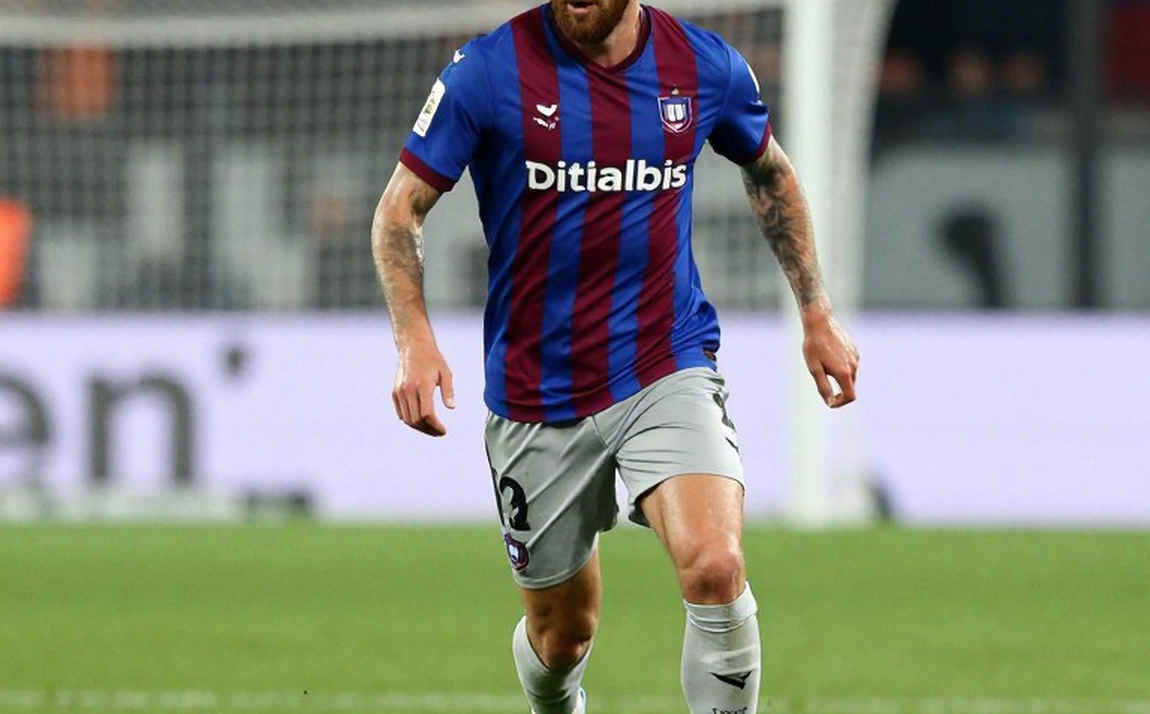The Token's Goalpost: Blockchain's Promise and Football's Silent Ledger The Token's Goalpost: Blockchain's Promise and Football's Silent Ledger