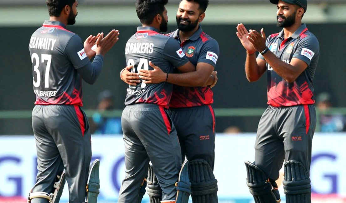 চার দিনের অফিসিয়াল-নয় টেস্ট: পান্তের পাঁজরের পেশি, জুরেলের আর্মব্যান্ড আর সবুজ পিচের পাঠ