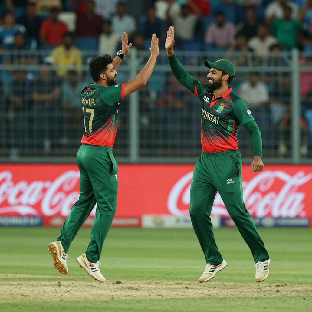 কিংসমিডের নিঃশব্দ ধস: ২১৪ রানের হারের আড়ালে দক্ষিণ আফ্রিকার ব্যাটিংয়ের আসল ক্ষত