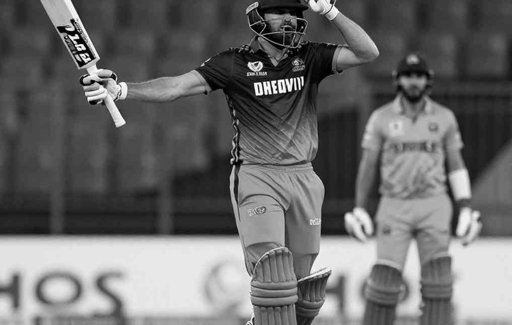 আলো নিভে যাওয়া টেস্ট: ডারবানে ক্রিকেটের আসল প্রতিপক্ষ সূর্যাস্ত, ঘড়ি আর আইসিসির নিয়ম